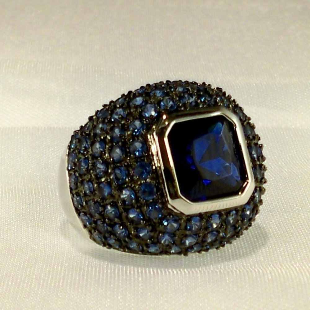 NEW Royal Blue Crystals Silver DESIGNER Dome Ring